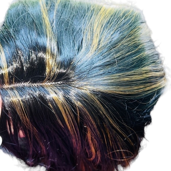 26 Inch Curly Two Toned Wig Synthetic NIP - Picture 5 of 6